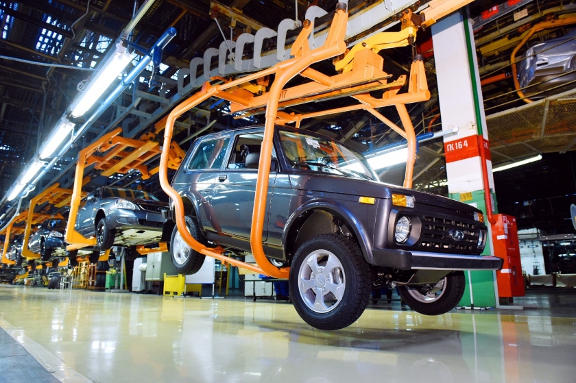 5 апреля исполняется 40 лет LADA 4*4