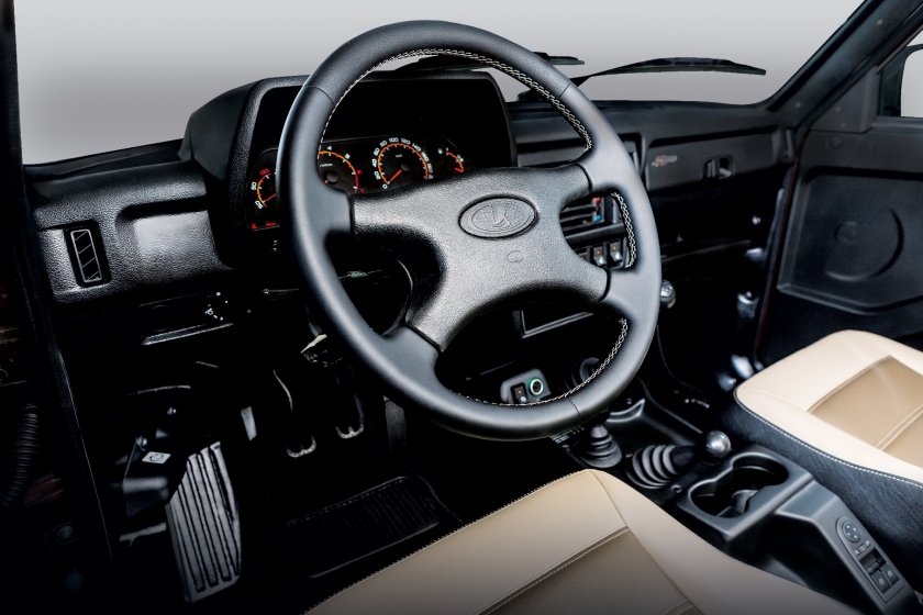 В России стартовали продажи юбилейной серии LADA 4*4 ''40 ANNIVERSARY ''