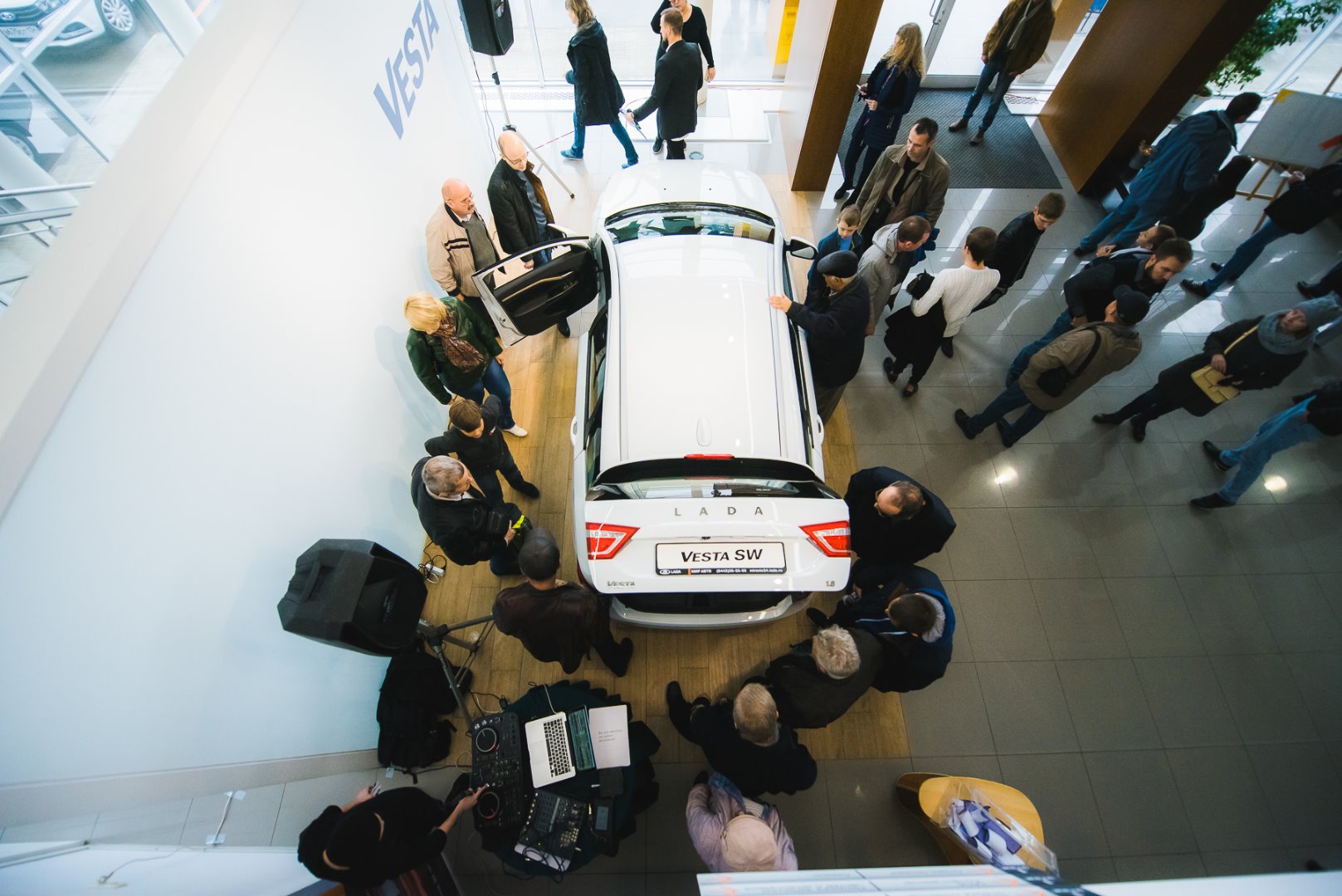 Волжанам презентовали LADA Vesta SW и LADA Vesta SW Cross